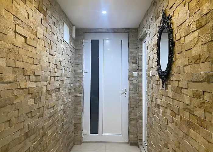 Tatil Evi Luxury Seaside With Jacuzzi & Garden -