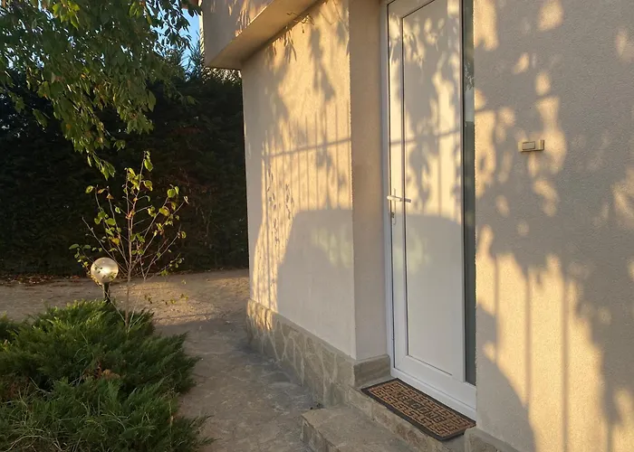 Luxury Seaside With Jacuzzi & Garden - Varna