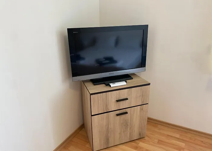 Luxury Seaside With Jacuzzi & Garden - Ferienhaus Warna