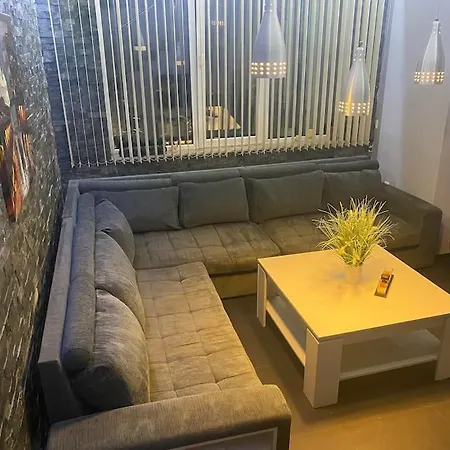 펜션 Luxury Seaside With Jacuzzi & Garden -
