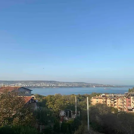 Holiday home Luxury Seaside With Jacuzzi & Garden - Varna