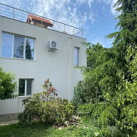 Luxury Seaside With Jacuzzi & Garden - Holiday home
