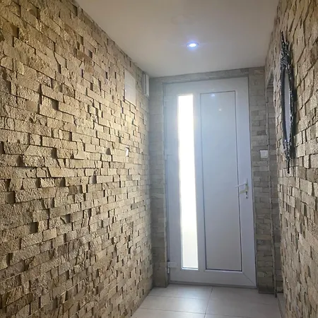 Luxury Seaside With Jacuzzi & Garden - Holiday home Varna