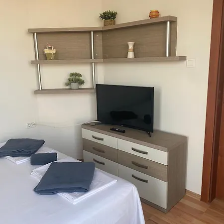 Holiday home Luxury Seaside With Jacuzzi & Garden - *